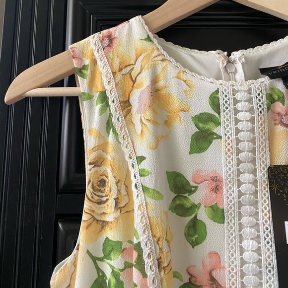 Floral Dress - Picture 4 of 8